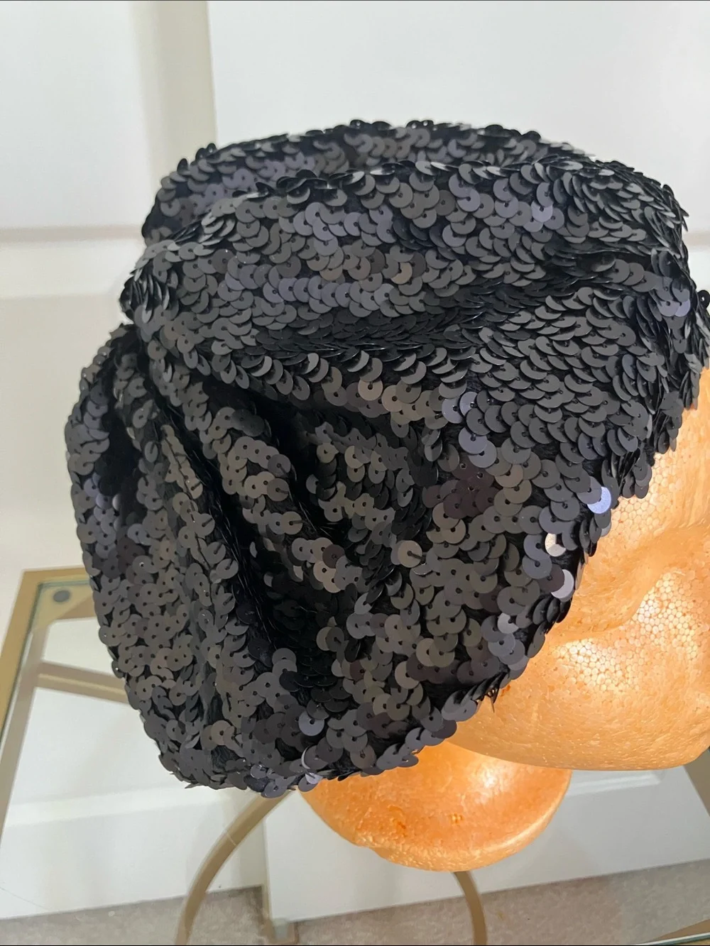 Black Sequin Beret Hat - Chic Evening Accessory